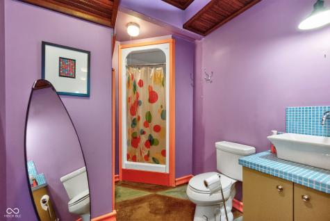 64 E 73rd Street Indianapolis IN 46240