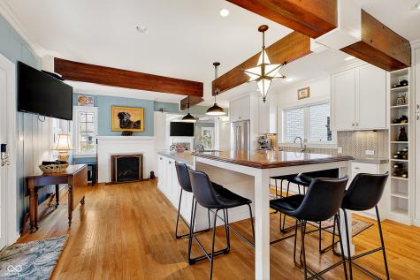 64 E 73rd Street Indianapolis IN 46240