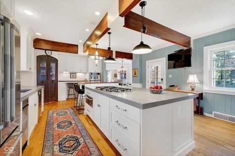 64 E 73rd Street Indianapolis IN 46240