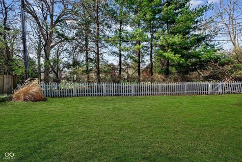 64 E 73rd Street Indianapolis IN 46240