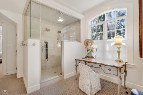 64 E 73rd Street Indianapolis IN 46240