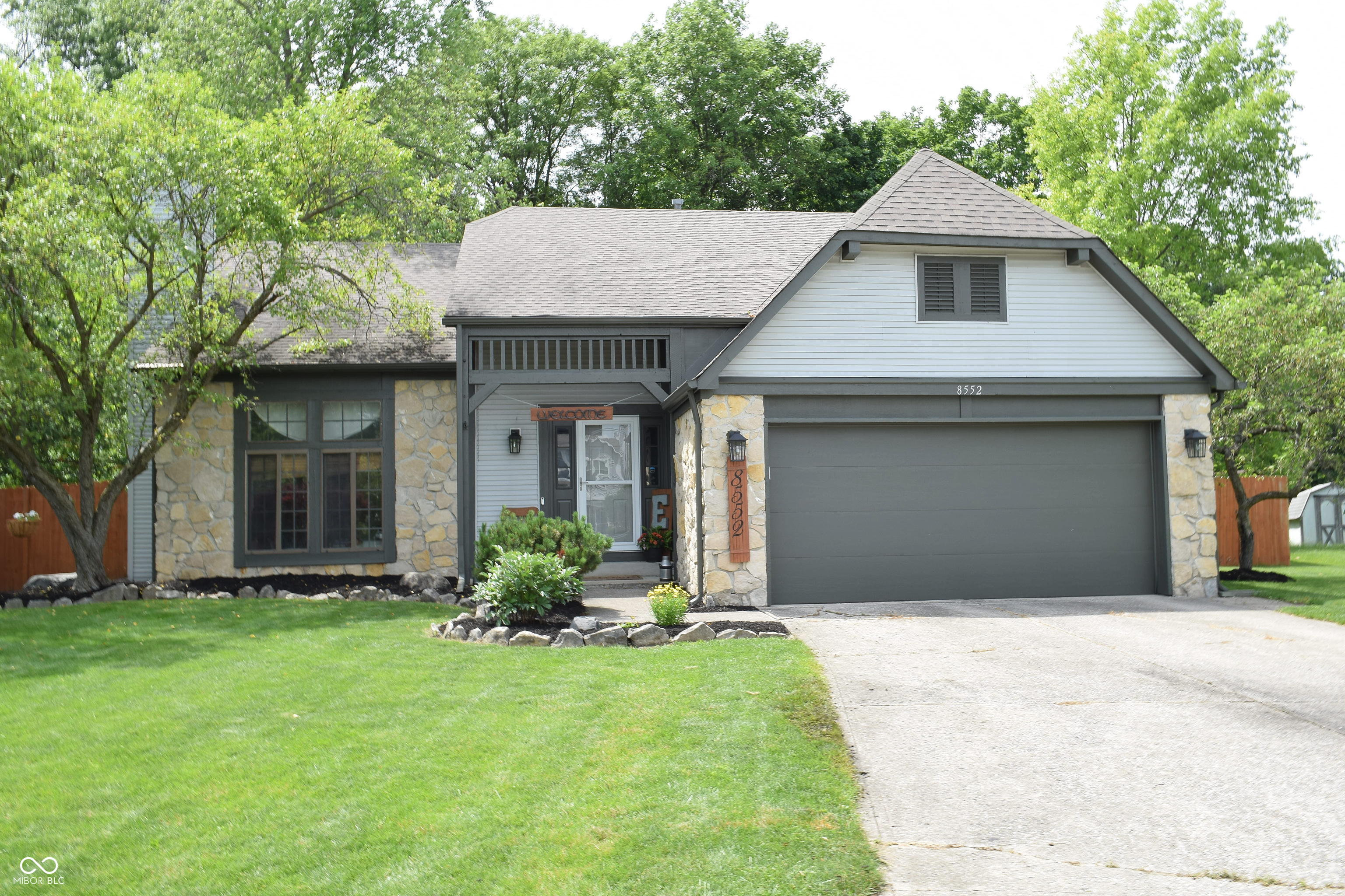 8552 Summertree Lane Indianapolis IN 46256