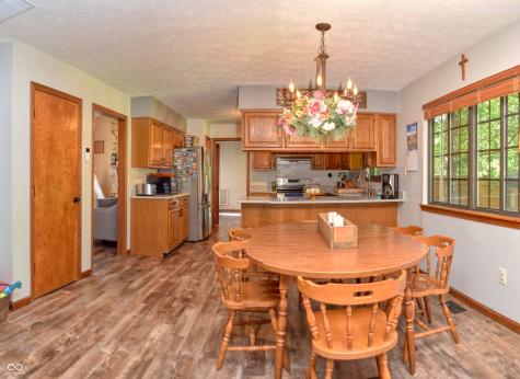 8552 Summertree Lane Indianapolis IN 46256