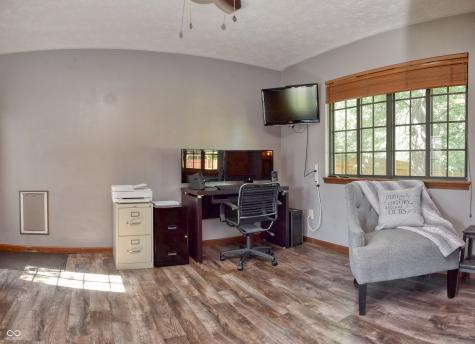 8552 Summertree Lane Indianapolis IN 46256