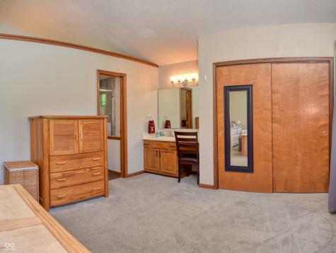 8552 Summertree Lane Indianapolis IN 46256