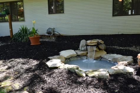 8552 Summertree Lane Indianapolis IN 46256