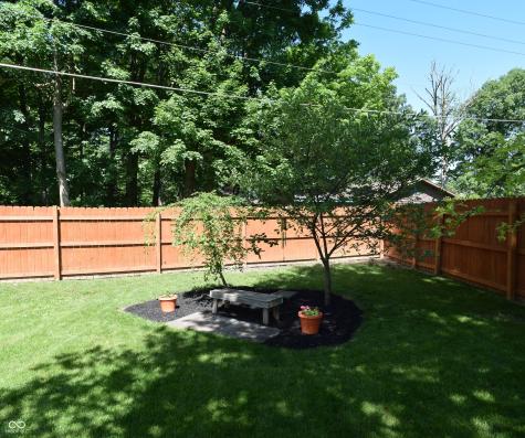 8552 Summertree Lane Indianapolis IN 46256