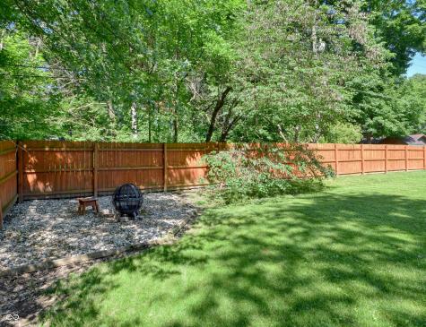8552 Summertree Lane Indianapolis IN 46256