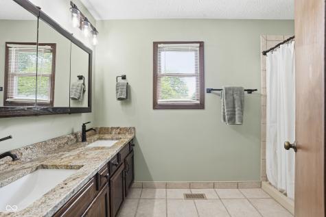 719 Bakeway Court Indianapolis IN 46231