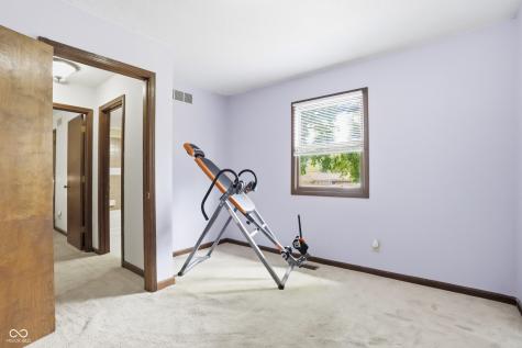 719 Bakeway Court Indianapolis IN 46231