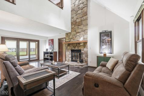 719 Bakeway Court Indianapolis IN 46231