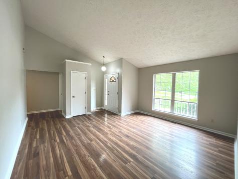 7825 Geist Bluff Drive Indianapolis IN 46236