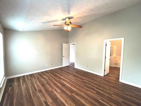 7825 Geist Bluff Drive Indianapolis IN 46236