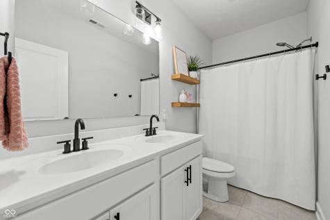 3843 Idlewind Drive Westfield IN 46074