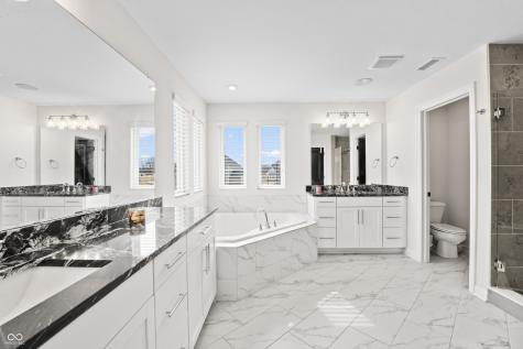 16041 Flowing Creek Way Westfield IN 46074