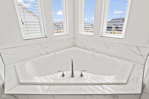 16041 Flowing Creek Way Westfield IN 46074