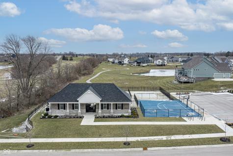 16041 Flowing Creek Way Westfield IN 46074