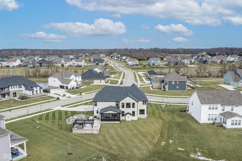 16041 Flowing Creek Way Westfield IN 46074