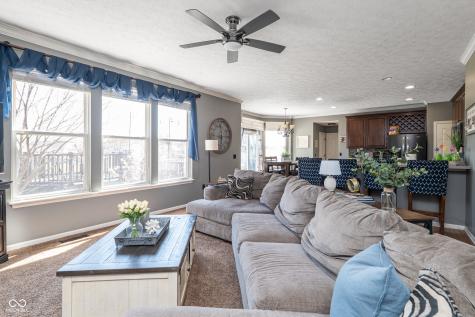 16755 Lakeville Crossing Westfield IN 46074