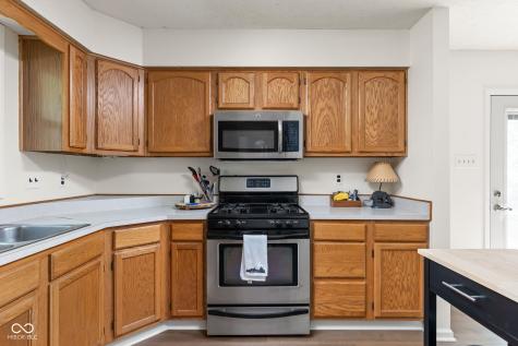 3613 Crickwood Circle Indianapolis IN 46268