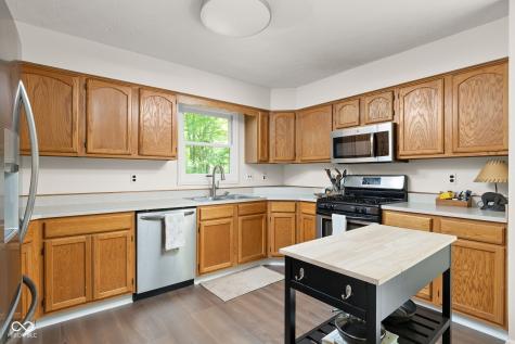 3613 Crickwood Circle Indianapolis IN 46268