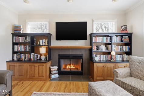 600 N Elm Street Zionsville IN 46077