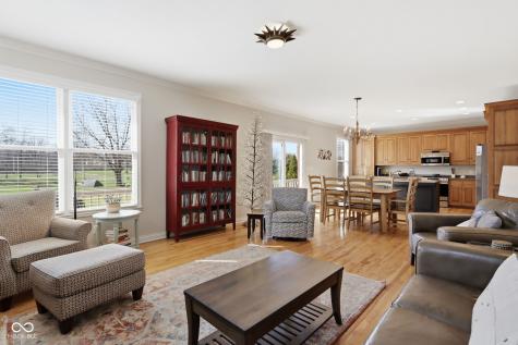 600 N Elm Street Zionsville IN 46077