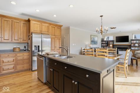600 N Elm Street Zionsville IN 46077