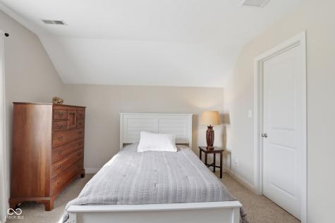 600 N Elm Street Zionsville IN 46077