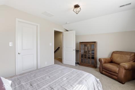 600 N Elm Street Zionsville IN 46077
