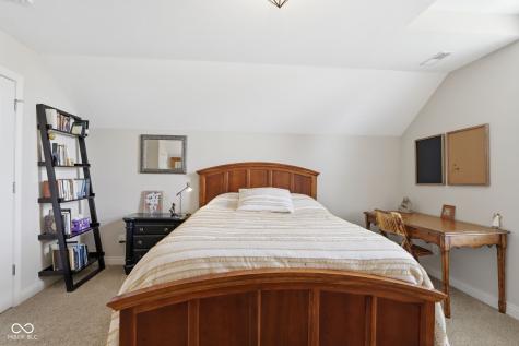 600 N Elm Street Zionsville IN 46077
