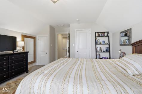 600 N Elm Street Zionsville IN 46077