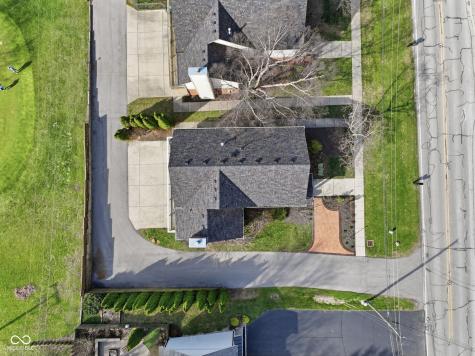 600 N Elm Street Zionsville IN 46077