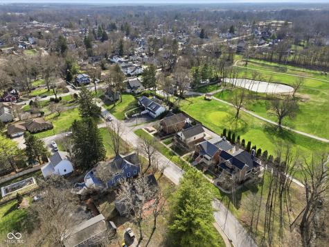 600 N Elm Street Zionsville IN 46077
