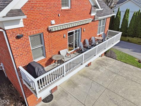 600 N Elm Street Zionsville IN 46077