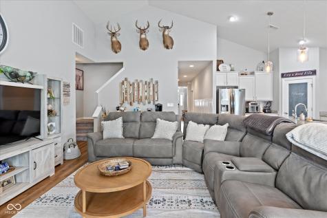 96 Mission Terrace Drive Whiteland IN 46184