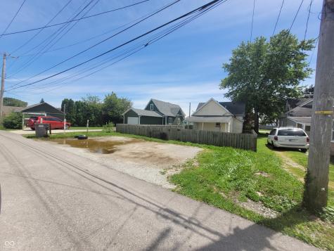 932 W Main Street Greenfield IN 46140