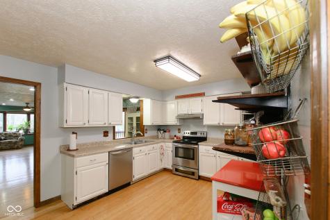 492 Pelenor Drive Franklin IN 46131