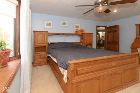 492 Pelenor Drive Franklin IN 46131