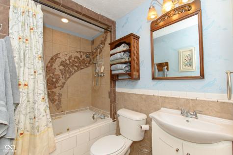 492 Pelenor Drive Franklin IN 46131