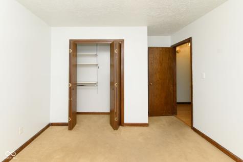 492 Pelenor Drive Franklin IN 46131