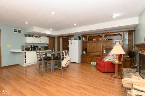 492 Pelenor Drive Franklin IN 46131