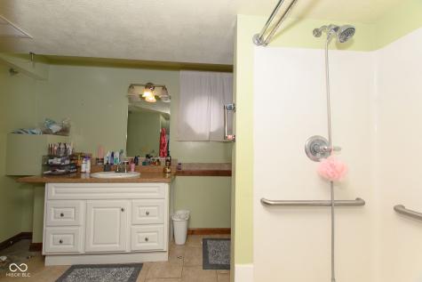 492 Pelenor Drive Franklin IN 46131