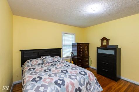 5149 Hickory Road Indianapolis IN 46239