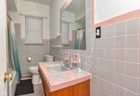 2507 E 35th Street Anderson IN 46013