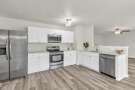 10330 Split Rock Way Indianapolis IN 46234