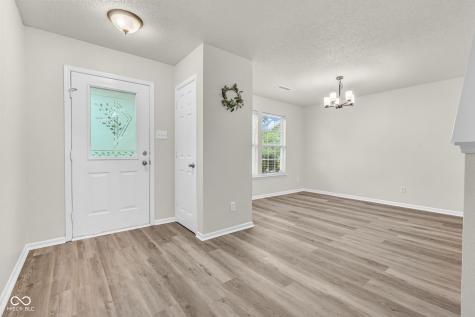 10330 Split Rock Way Indianapolis IN 46234