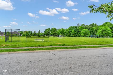 10330 Split Rock Way Indianapolis IN 46234