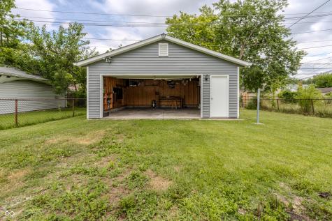 2047 N Bosart Avenue Indianapolis IN 46218