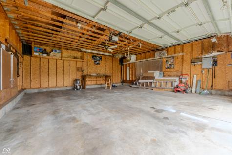2047 N Bosart Avenue Indianapolis IN 46218